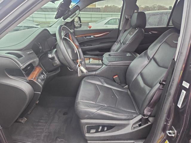 Cadillac Escalade Luxury Image 8