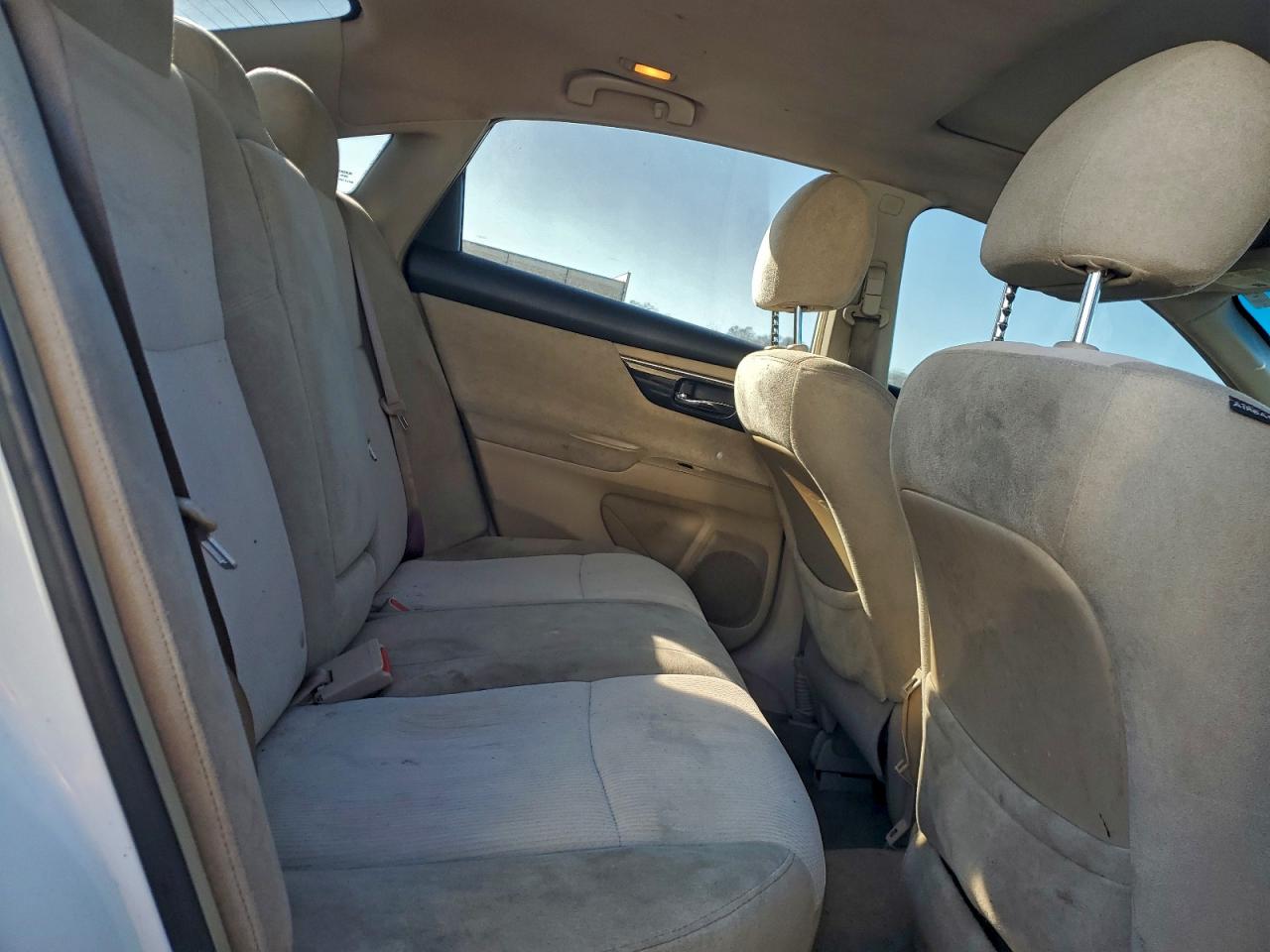 Nissan Altima 2.5 Image 12