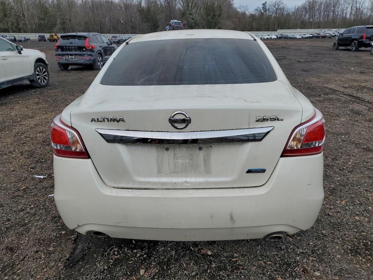 Nissan Altima 2.5 Image 3