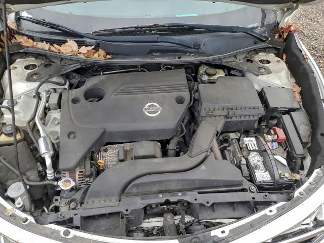 Nissan Altima 2.5 Image 9
