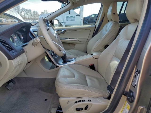 Volvo XC60 T6 Image 8