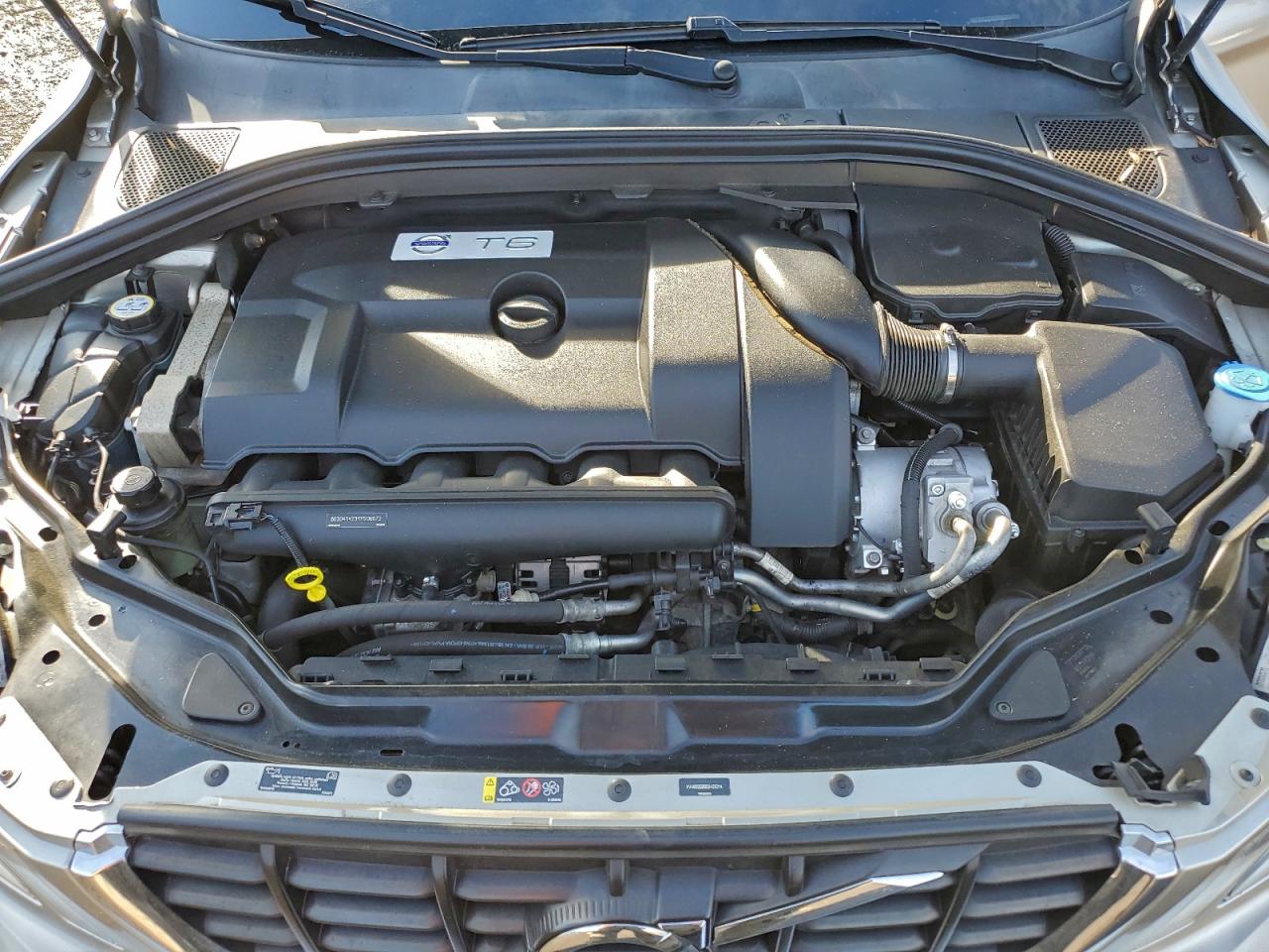 Volvo XC60 T6 Image 9