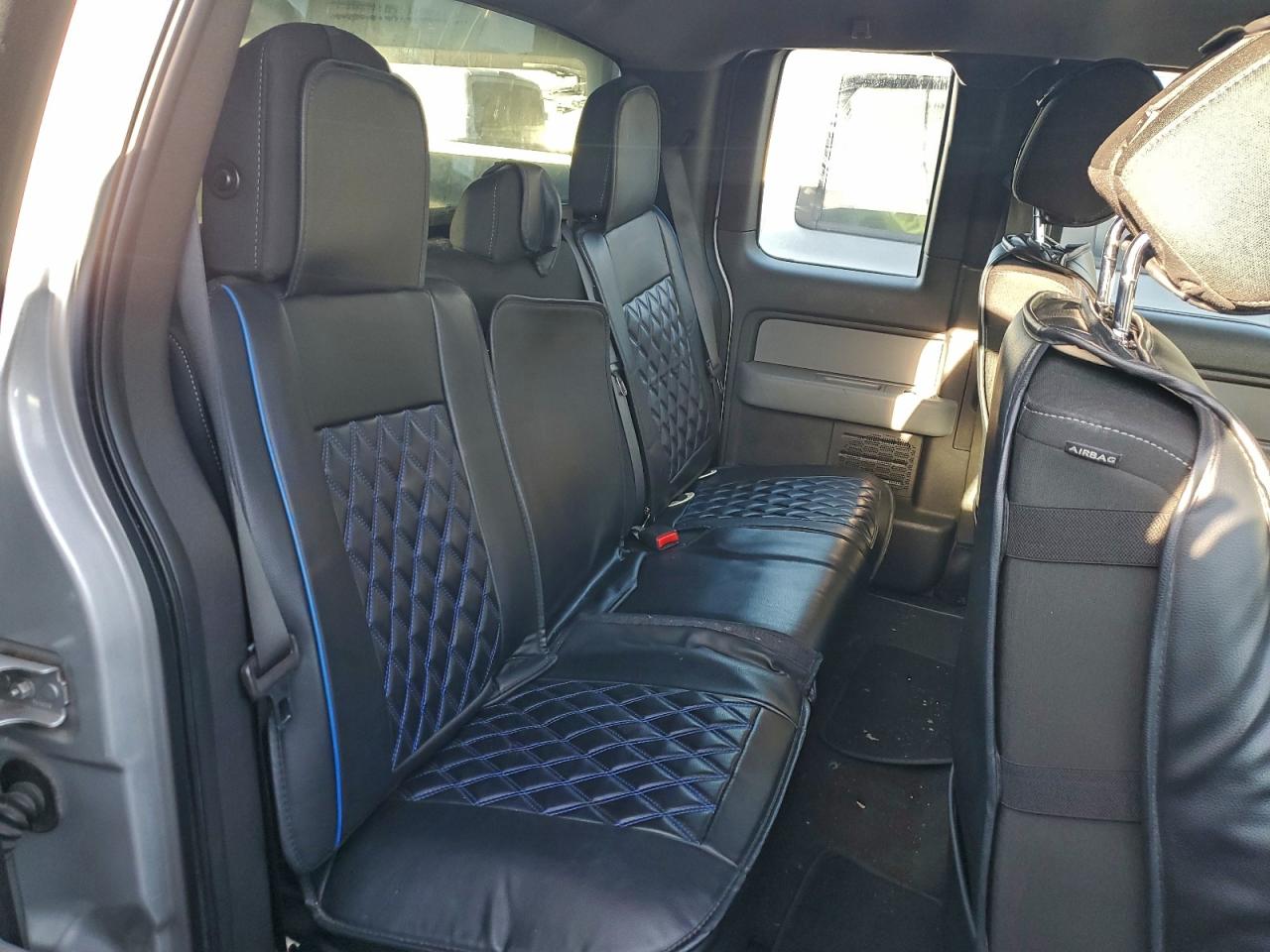 Ford F-150 Super Cab Image 7