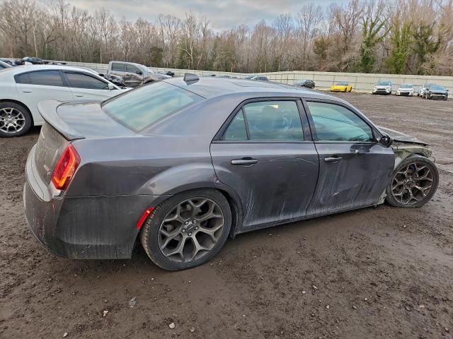 Chrysler 300 S Image 11