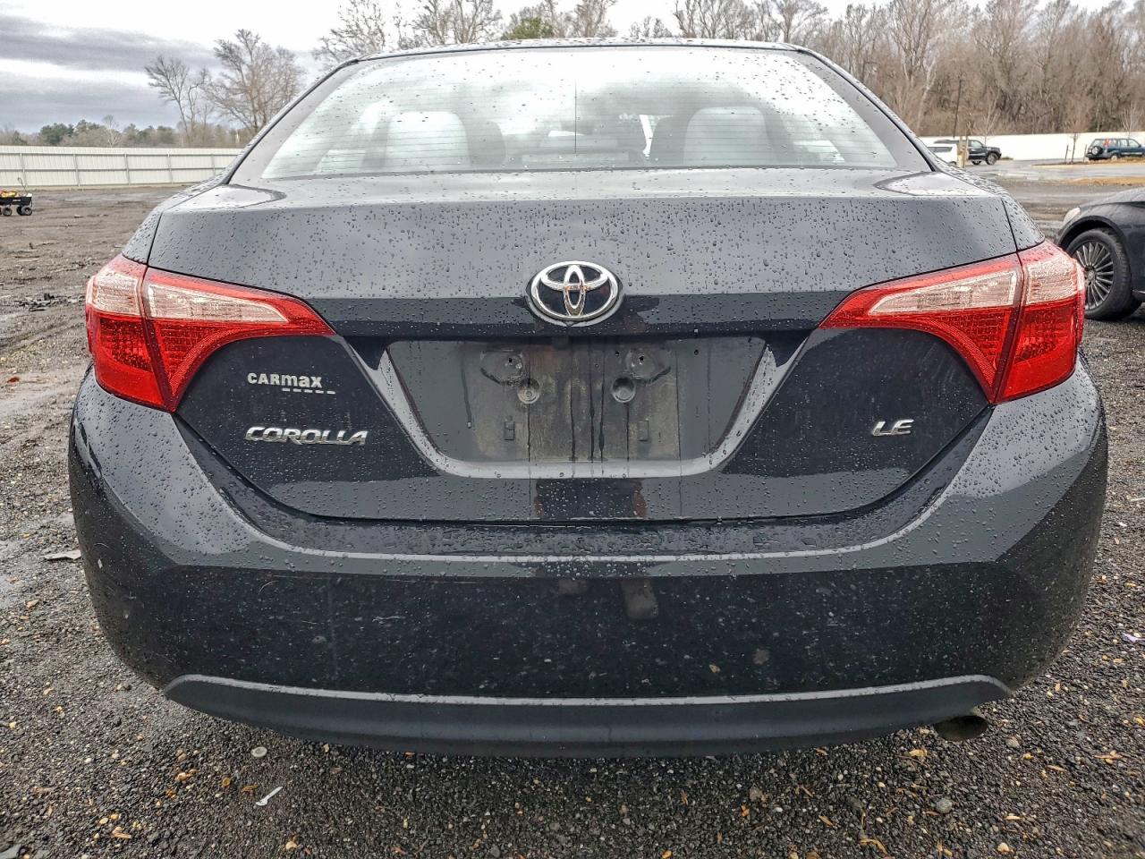 Toyota Corolla L Image 10