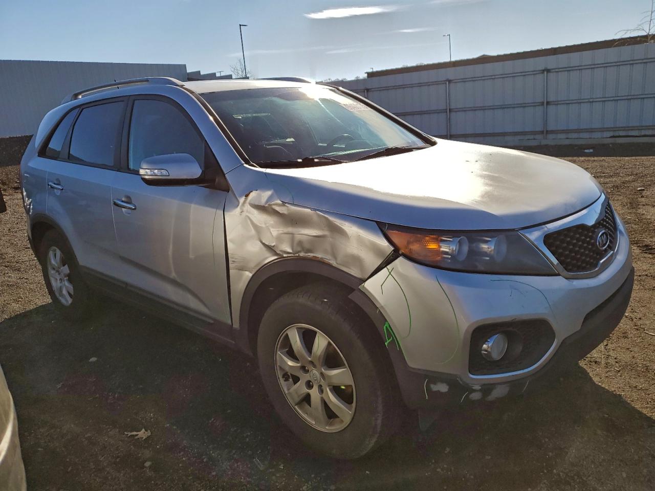 Kia Sorento Base Image 7