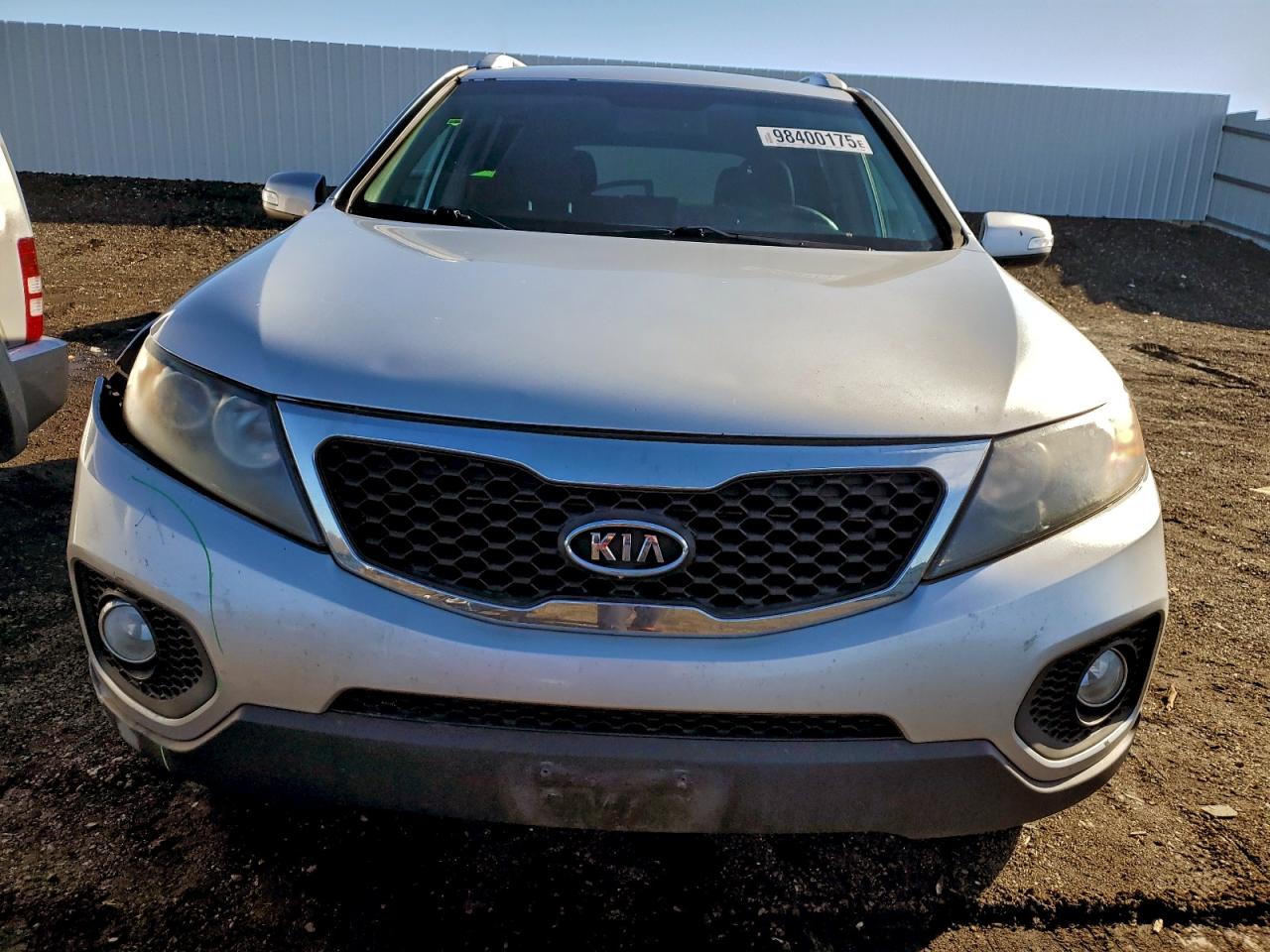 Kia Sorento Base Image 8