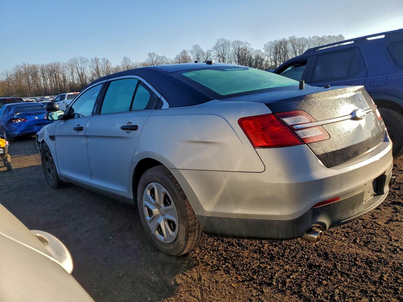 Ford Taurus Police Interceptor Image 2