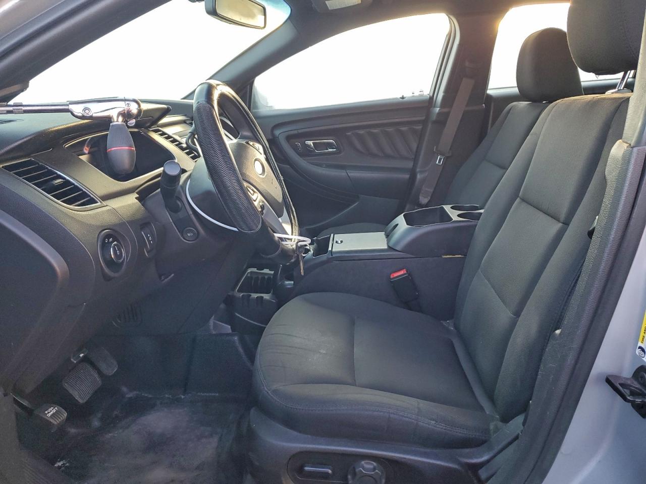 Ford Taurus Police Interceptor Image 3