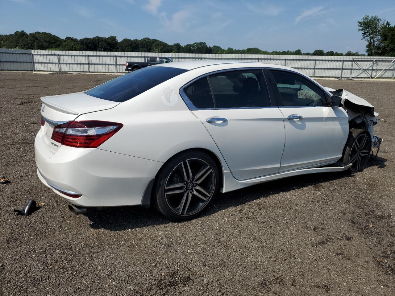 Honda Accord Sport Image 3