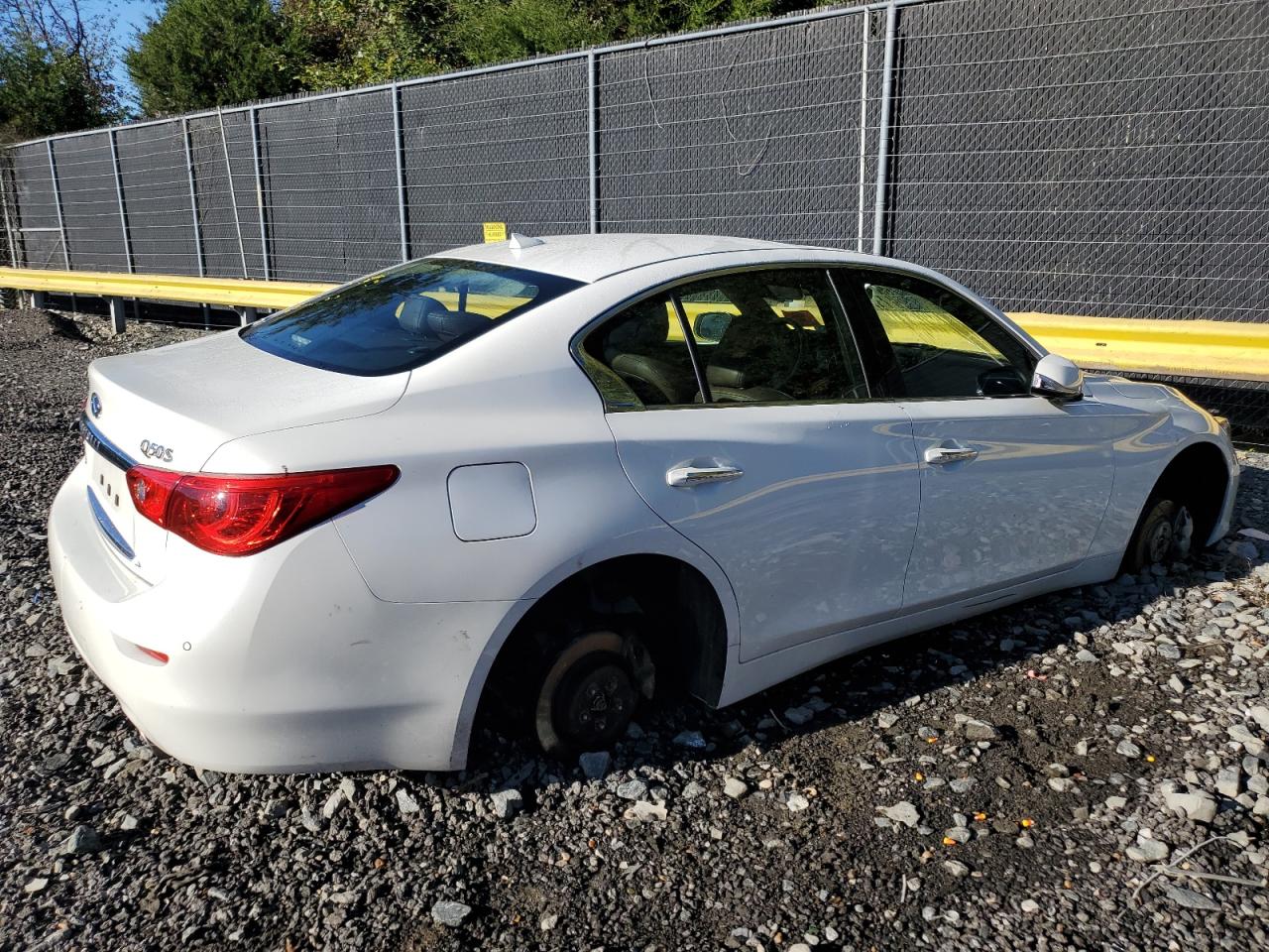 INFINITI Q50 Premium Image 4