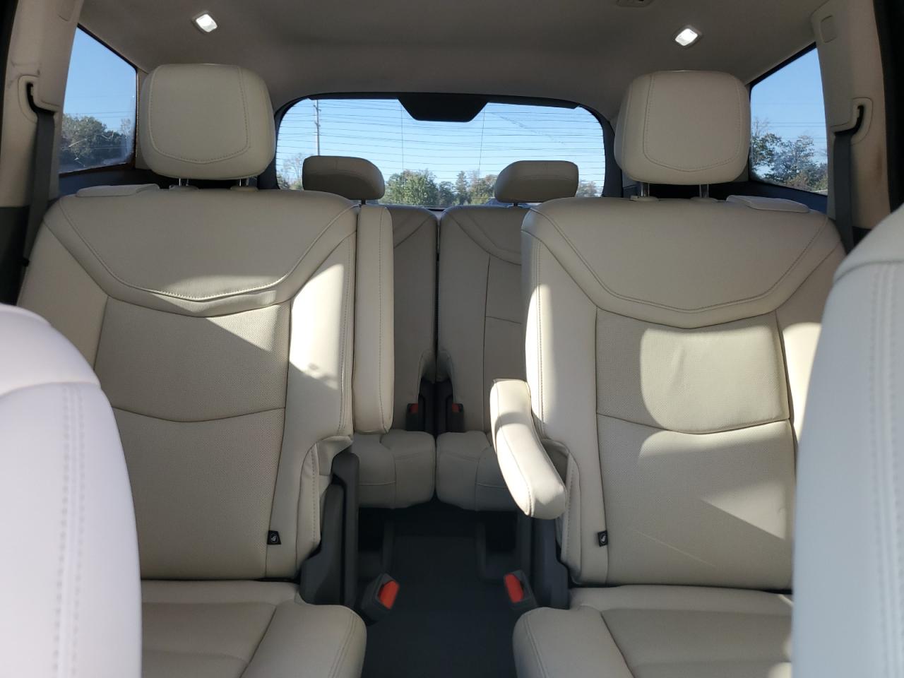 Cadillac XT6 Premium Luxury Image 12