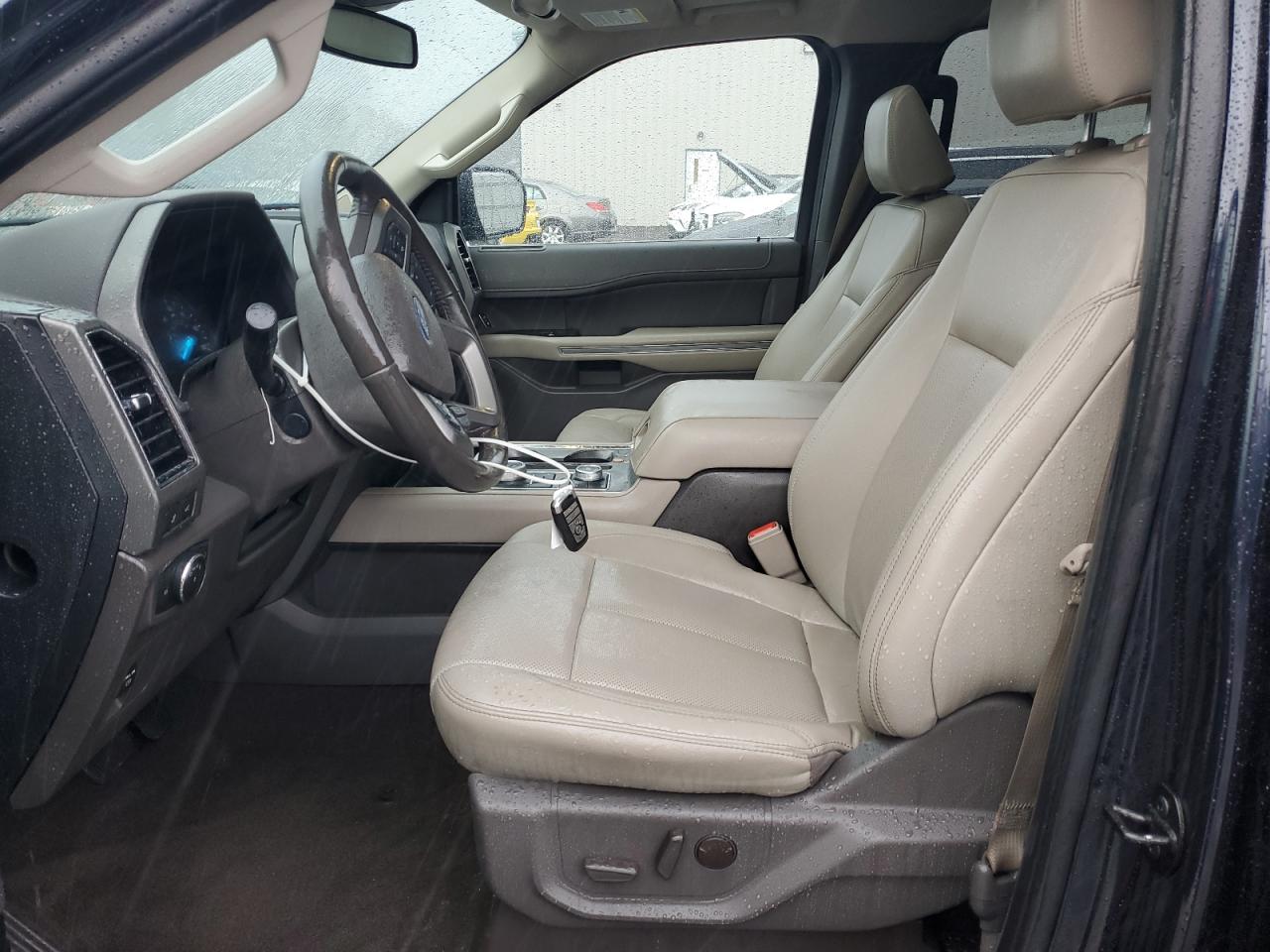 Ford Expedition Max Xlt Image 7
