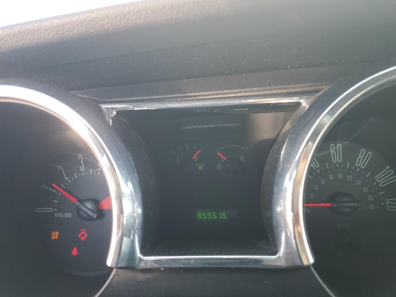 Ford Mustang Image 10