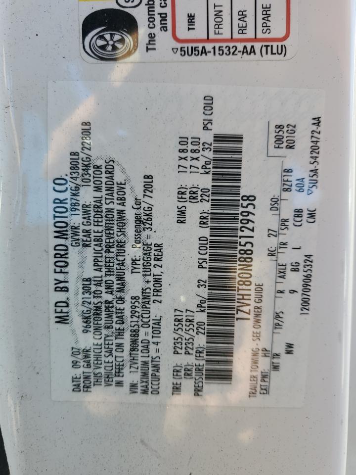 Ford Mustang Image 6