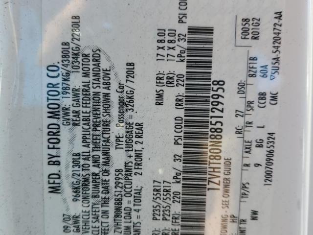 Ford Mustang Image 6