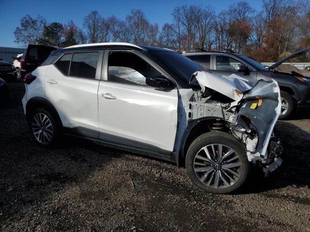 Nissan Kicks Sv Image 3