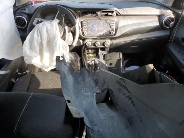 Nissan Kicks Sv Image 2