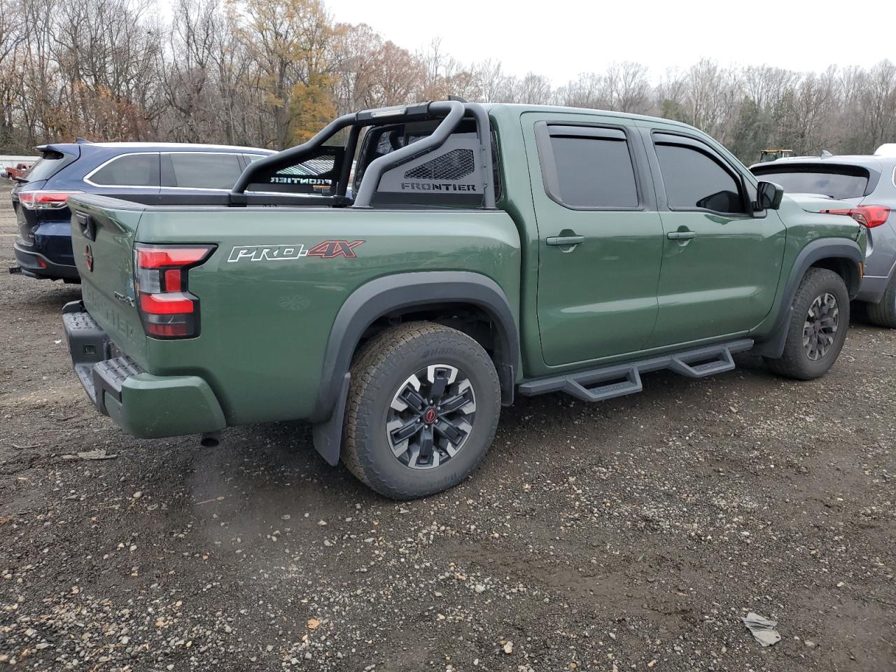 Nissan Frontier S Image 2