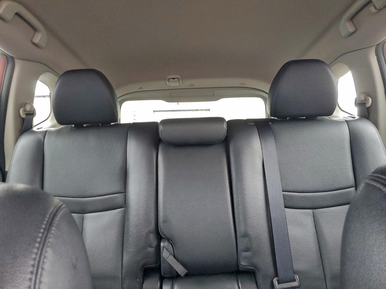 Nissan Rogue S Image 12