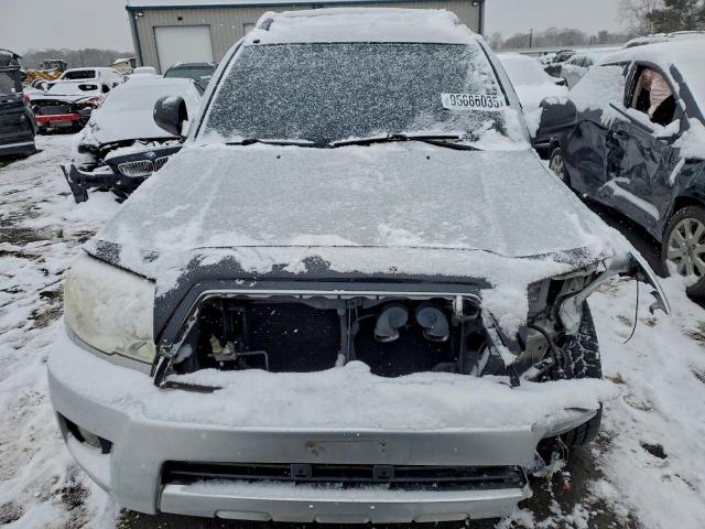 Toyota 4Runner Sr5 Image 5