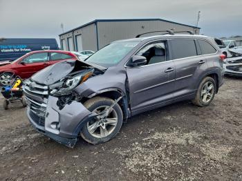  Salvage Toyota Highlander