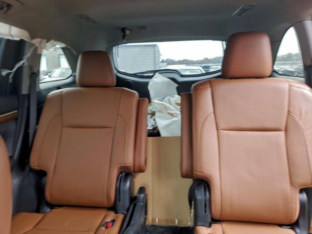 Toyota Highlander Limited Image 4