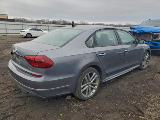 Volkswagen Passat S Image 3