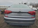 Volkswagen Passat S Image 6