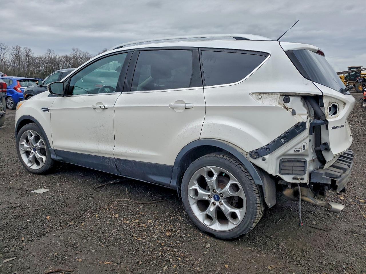 Ford Escape Titanium Image 6