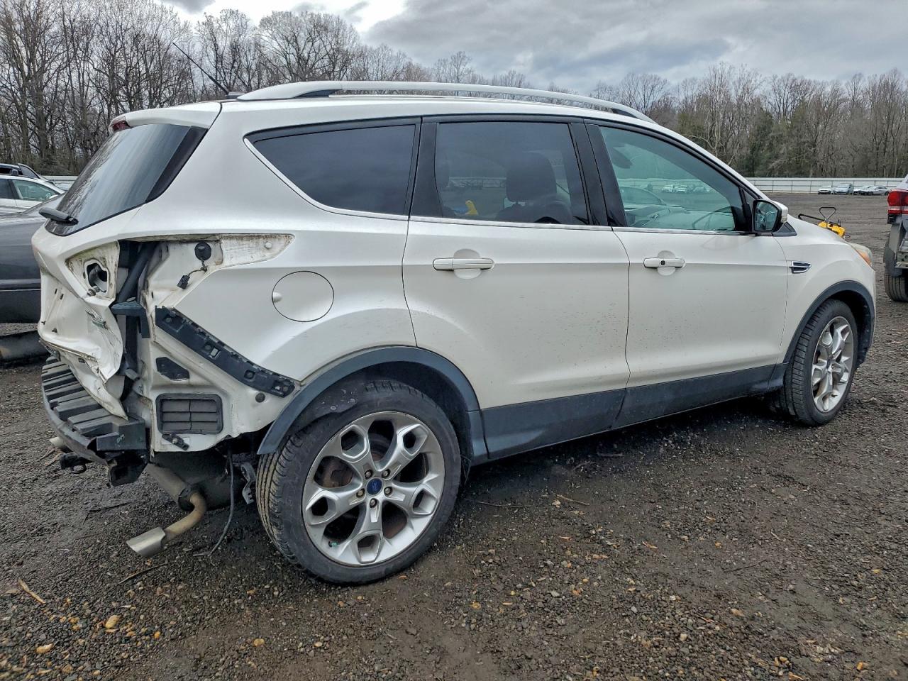 Ford Escape Titanium Image 7