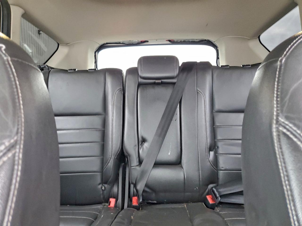 Ford Escape Titanium Image 4