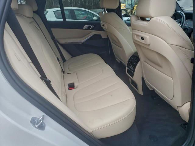 BMW X Series Xdrive40i Image 13