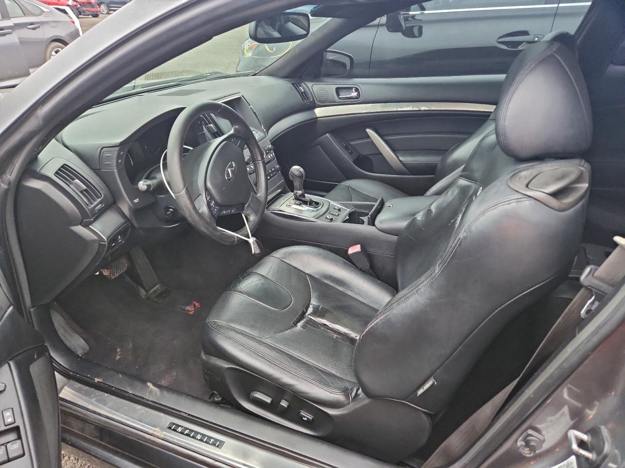 INFINITI G37 Image 3