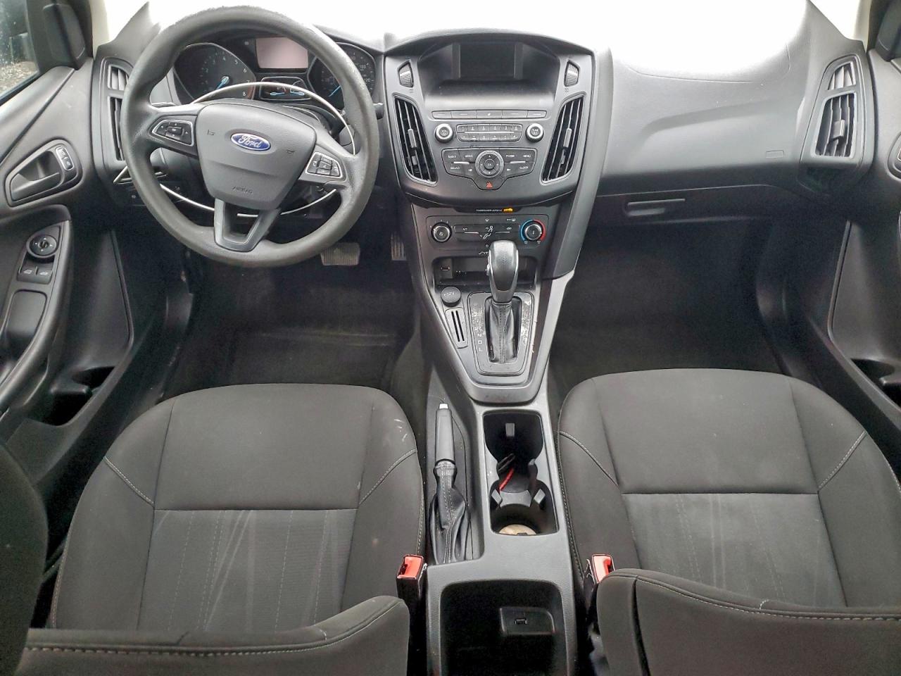 Ford Focus S Image 11