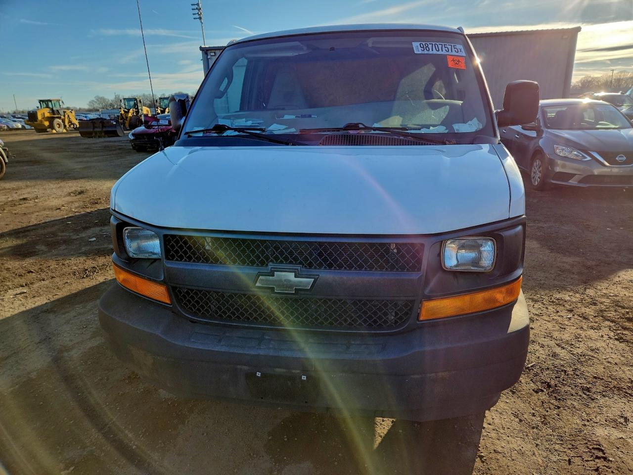 Chevrolet Express Image 4