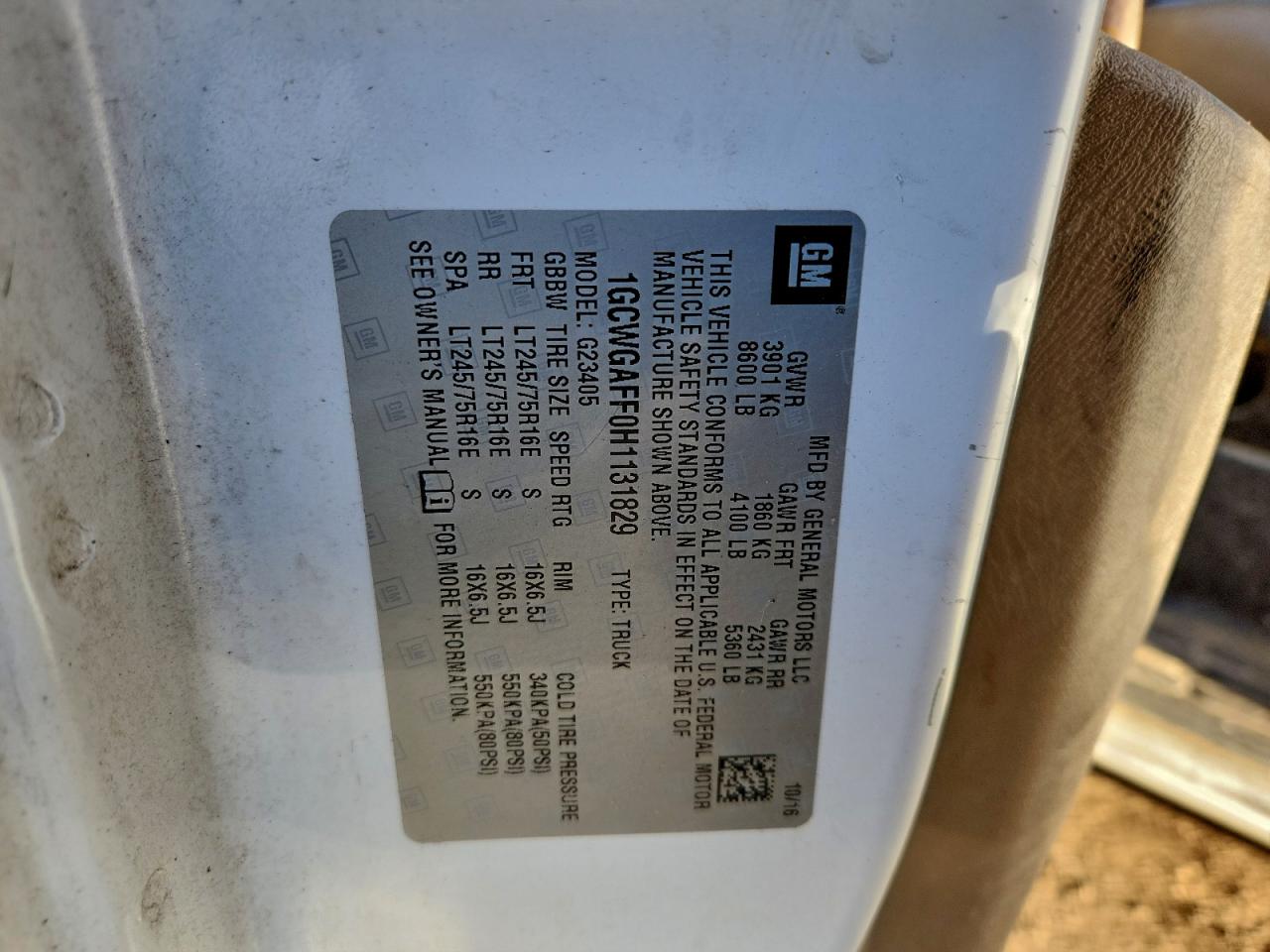 Chevrolet Express Image 5