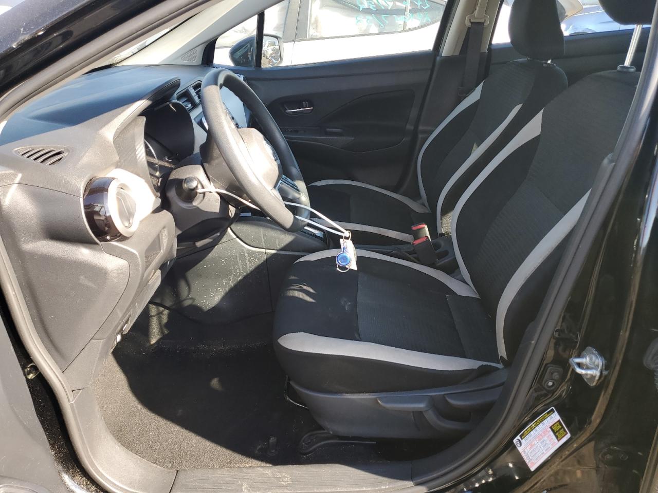 Nissan Versa Sv Image 12