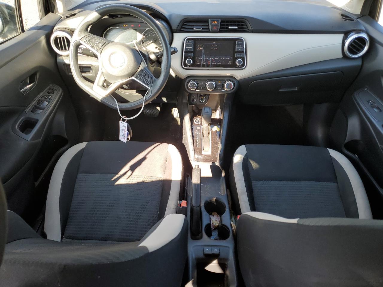 Nissan Versa Sv Image 7