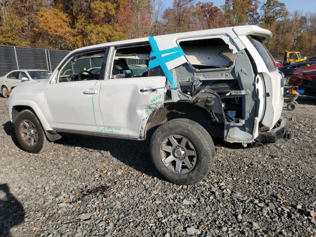 Toyota 4Runner Sr5/sr5 Premium Image 9