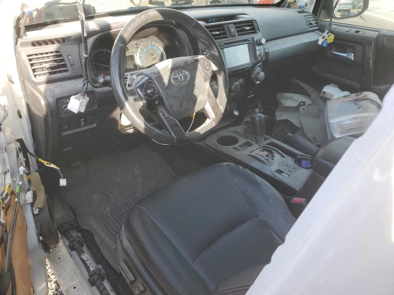 Toyota 4Runner Sr5/sr5 Premium Image 4