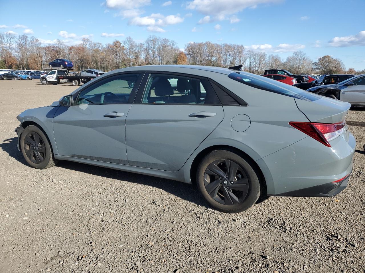 Hyundai ELANTRA Sel Image 11