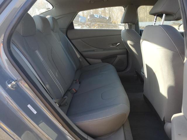 Hyundai ELANTRA Sel Image 3