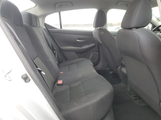 Nissan Sentra S Image 8