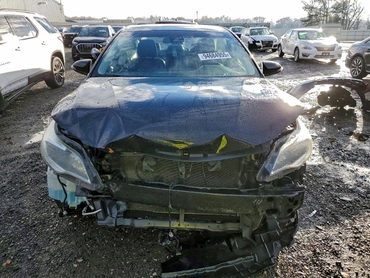 Toyota Avalon Xle Image 9