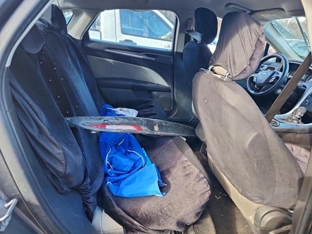 Ford Fusion S Image 4