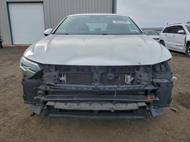 Volkswagen Jetta S Image 3