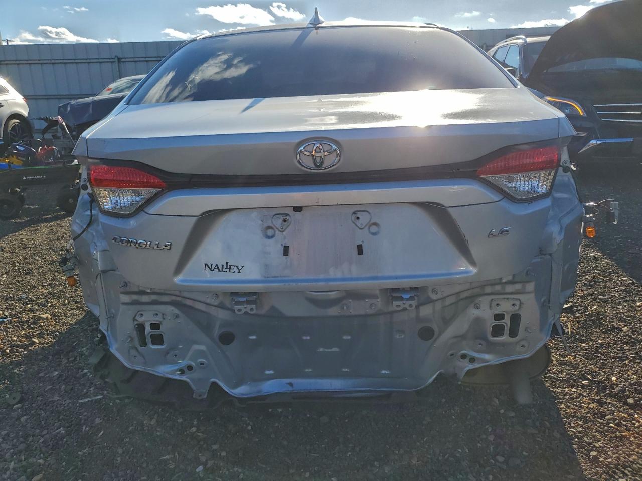 Toyota Corolla Le Image 4