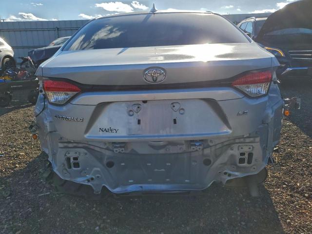 Toyota Corolla Le Image 4