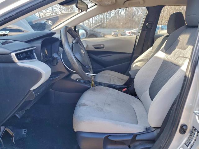 Toyota Corolla Le Image 5